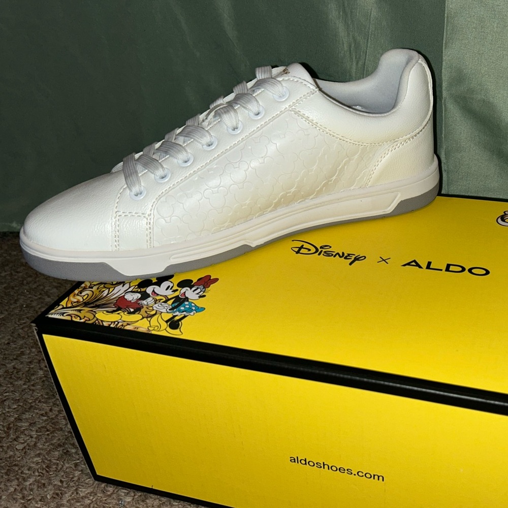 NEW!! Disney ALDO Mickey Mouse Printed Shoes